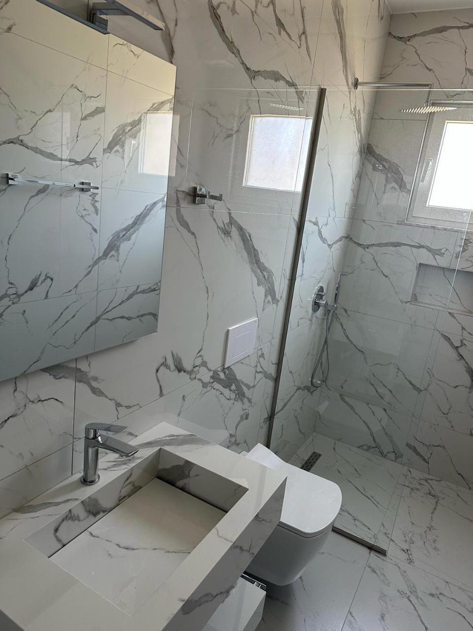 Aparthotel Armela Velipojë